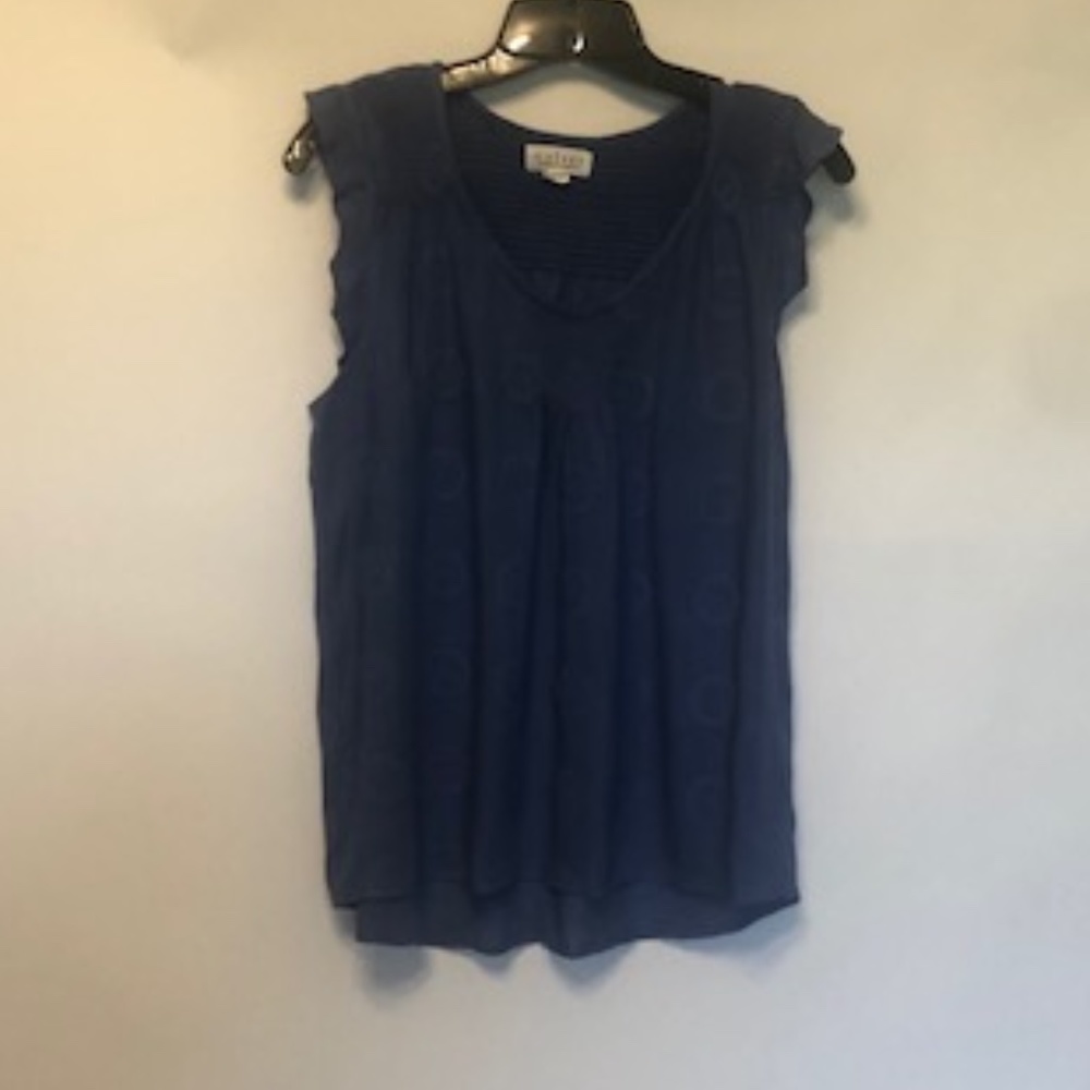 Sleeveless top
